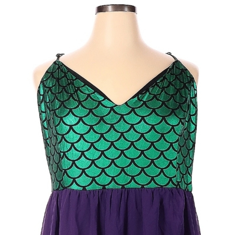 Rosegal Green Scale-Print Bodice with Purple High-Low Skirt Dress - Picture 2 of 11